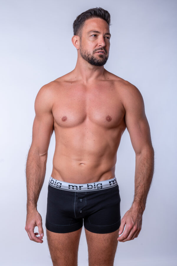 Férfi rávarrt gumis boxer díszgombbal – 6. kép