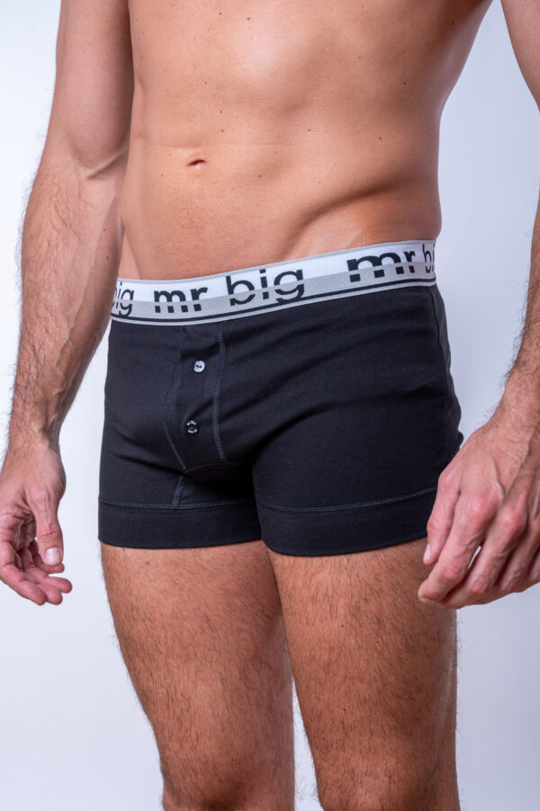 Férfi rávarrt gumis boxer díszgombbal – 7. kép